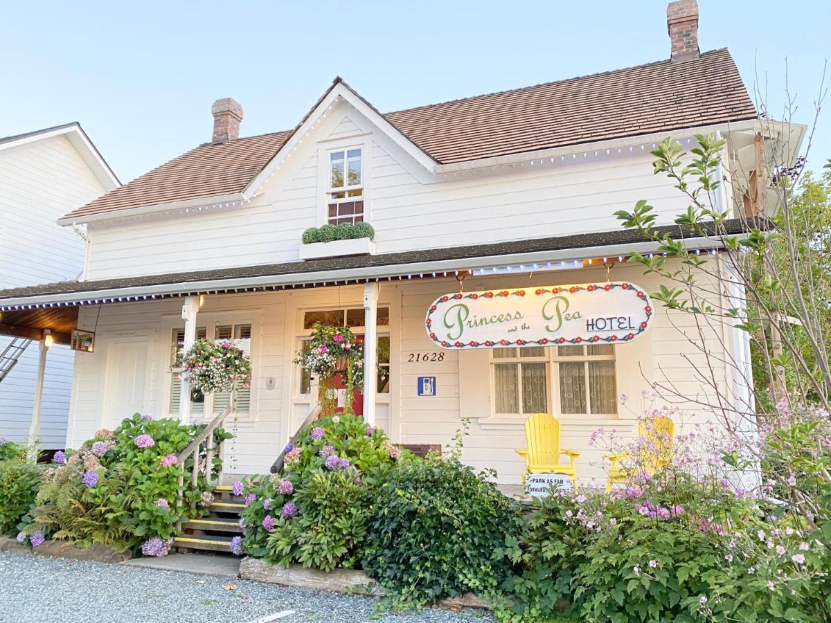 Princess And The Pea Hotel Langley Exterior photo